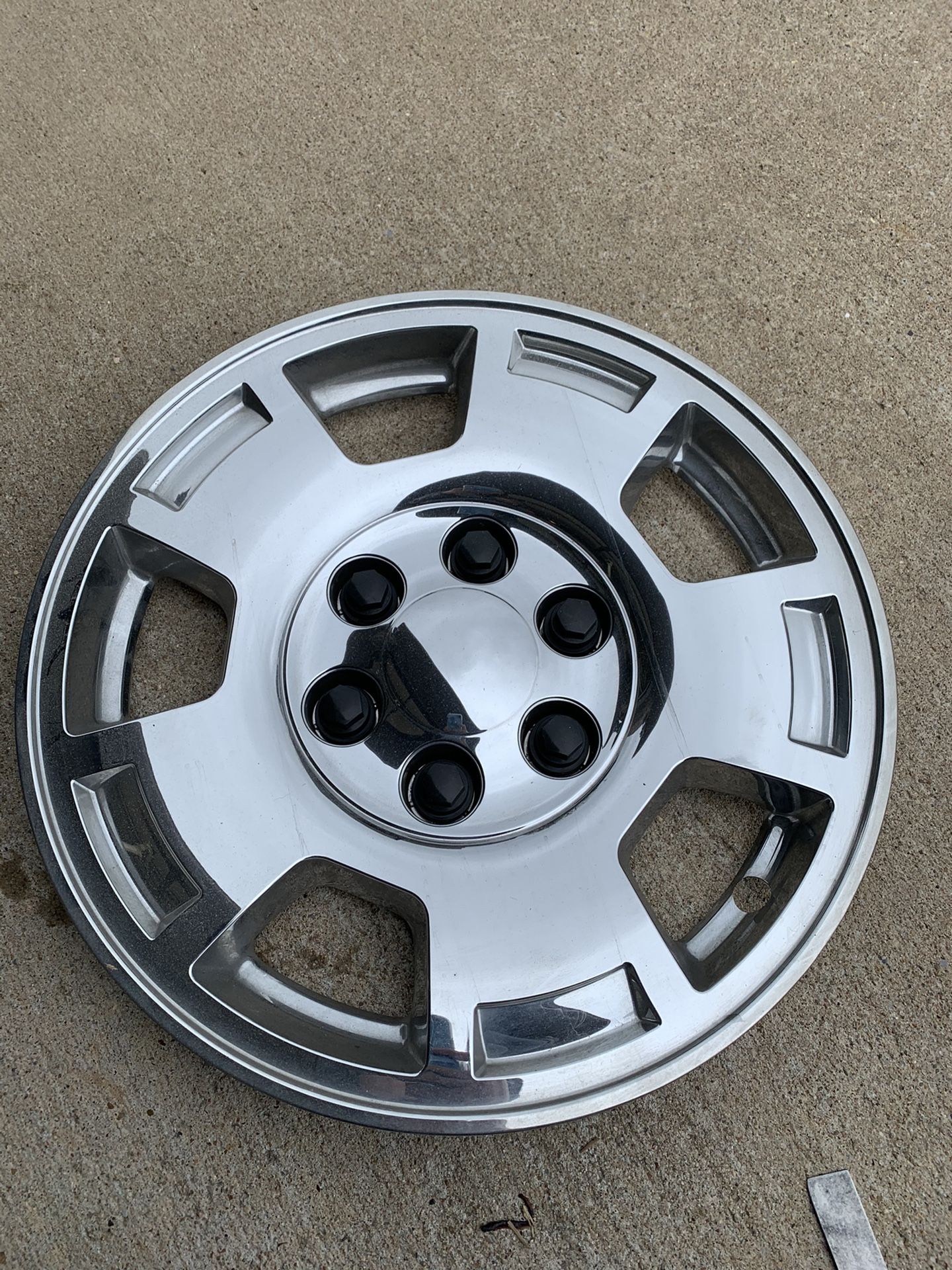 Chrome hubcaps for 17 inch wheels.