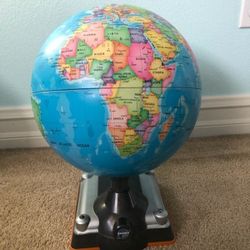 Discovery Kids 2 -in-1 Glow Star Globe
