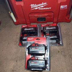 Milwaukee M18 Red Lithium High Output XC 6.0 Ah (NEW) 