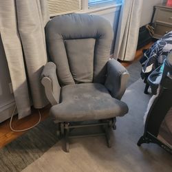 Maternity Rocking Chair