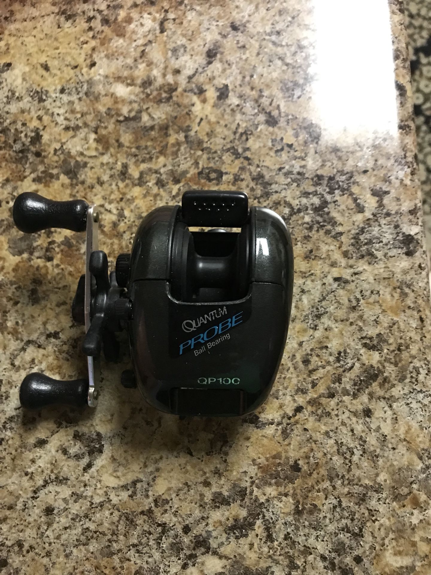 Fishing reel