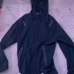 UA Windbreaker Large