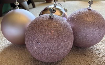 4x5.25”-diameter Lavender Ball Ornaments