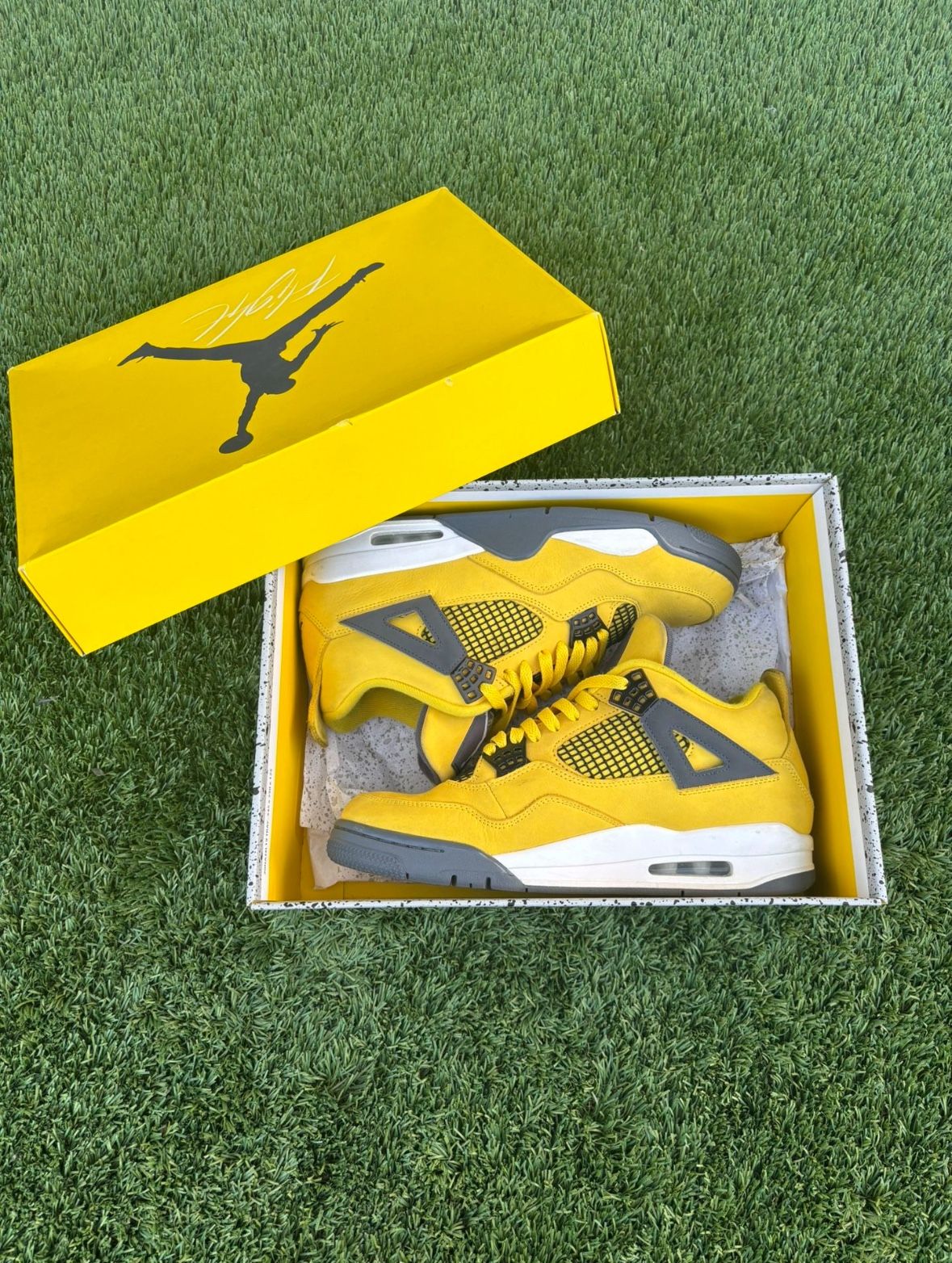 Jordan 4 “Lightning”
