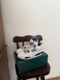 🔥 CLEAN MEN’S 8.5 — GREAT CONDITION SLIGHTLY USED — READY TO WEAR
