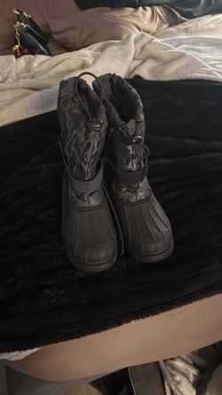 Snow Boots Size 7 Youth