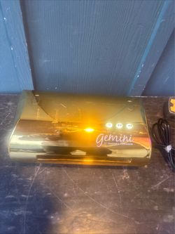Crafter's Companion Gemini GEM-M-USA Electronic Die Cutting Machine Gold TESTED