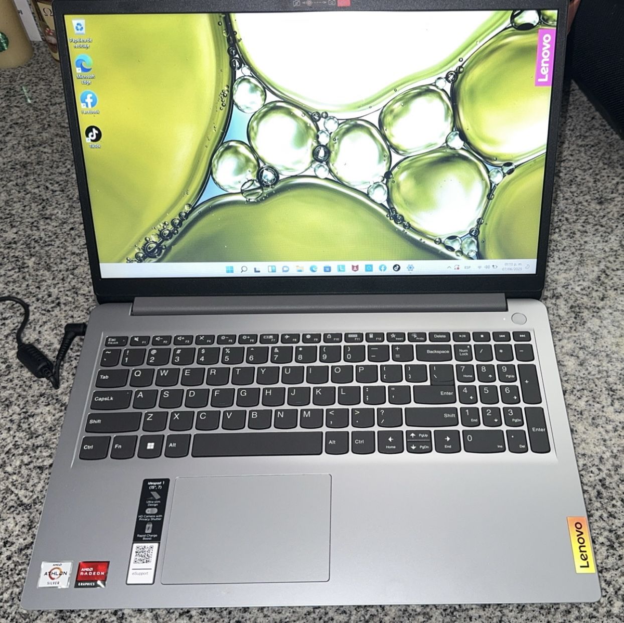 Lenovo Laptop New ✨