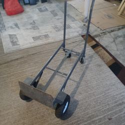 800 Lb Capacity Hand Truck