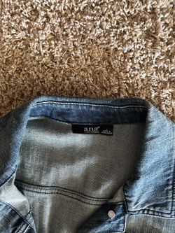 Women’s Jean Jacket large