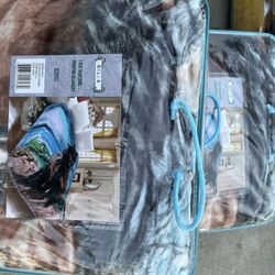 BLANKETS FOR SALE IN HESPERIA 