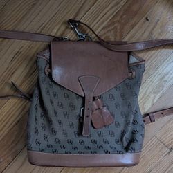 VINTAGE!! Dooney & Bourke Backpack 