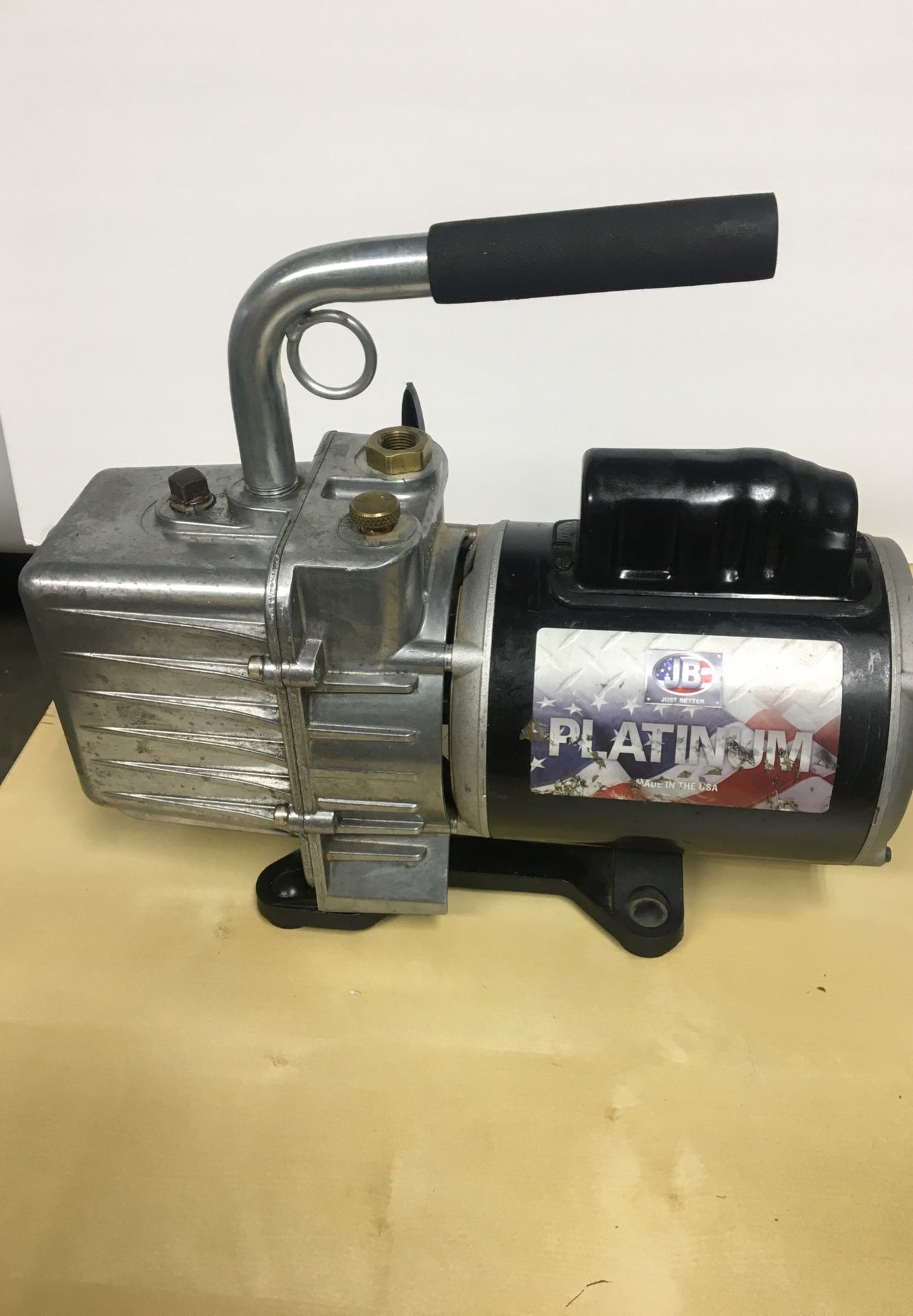 JB PLATINUM DV200N 7CFM HVAC vacuum pump for Sale in Visalia, CA OfferUp