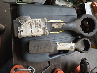 Manual hand wrench