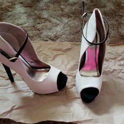 Steletto Shoes Size8