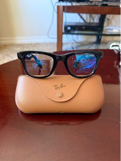 Meta Glasses Gen 1 Blue Light
