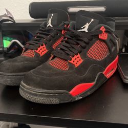 Jordan 4 red thunders