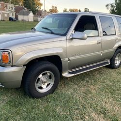 2000 Cadillac Escalade