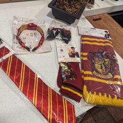 Gryffindor Accessory Set