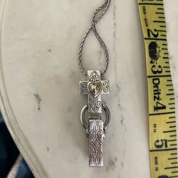 Brighton Badge Clip Necklace Holder