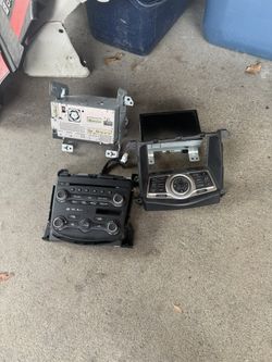 370z Touring Radio Assembly