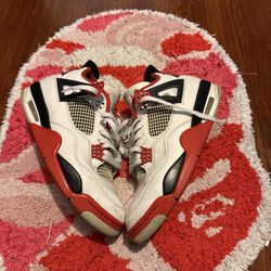 Jordan 4 Fire Red Size 11