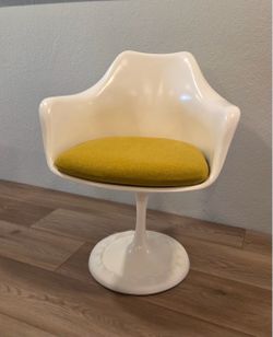 White Tulip Arm Chair - New in Box