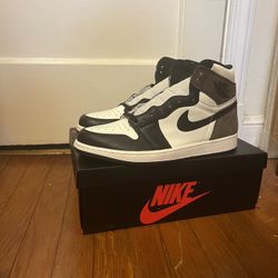 Air Jordan 1 Mocha Size 12