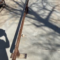 Skateboard bmx rail grind