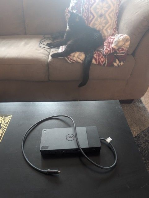 Dell Multimedia Hub