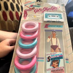 Brand New  VTG Get in Shape Girl Hasbro BANGLE BOP Weighted Ring Bracelets 1986