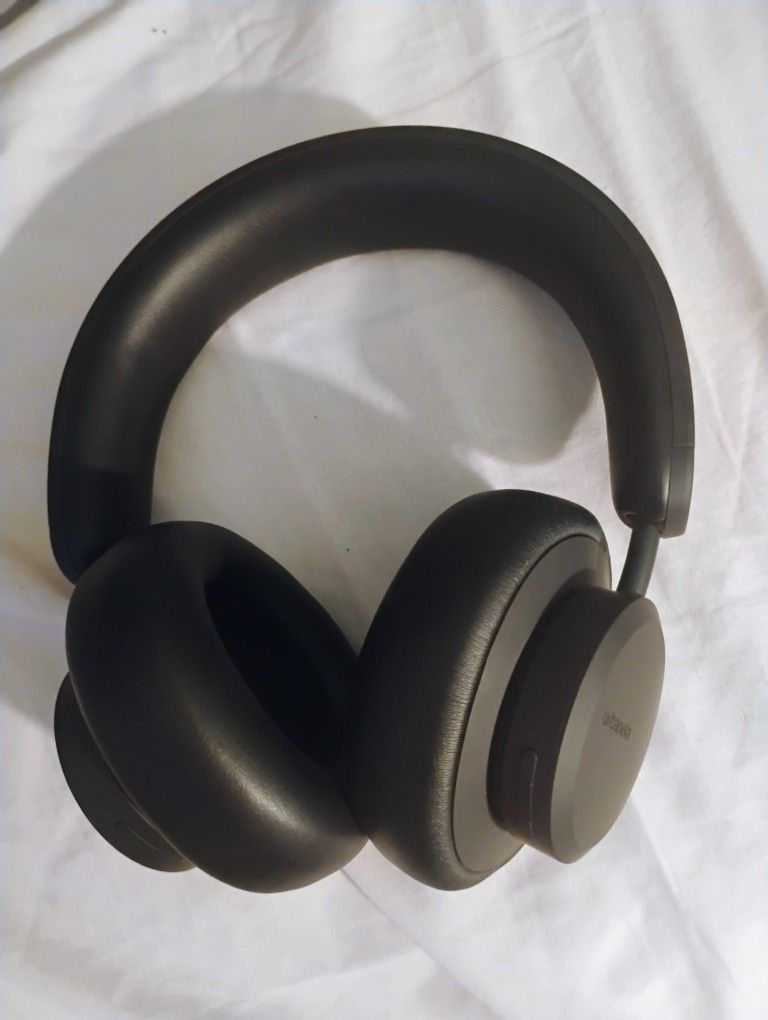 Ubranista Headphones