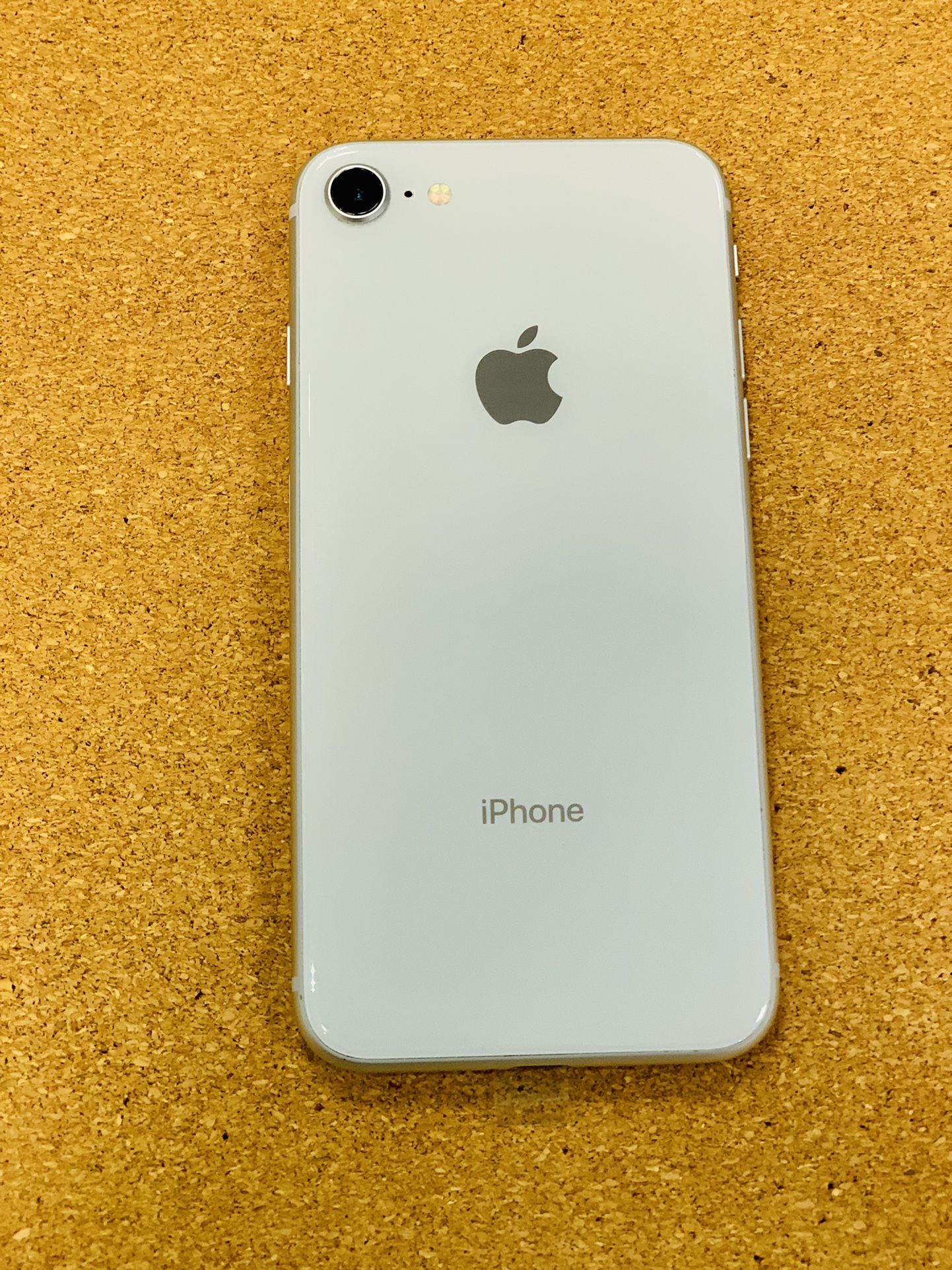 IPhone 8 64GB Fully unlocked