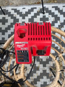 Milwaukee combo charger m12 m18
