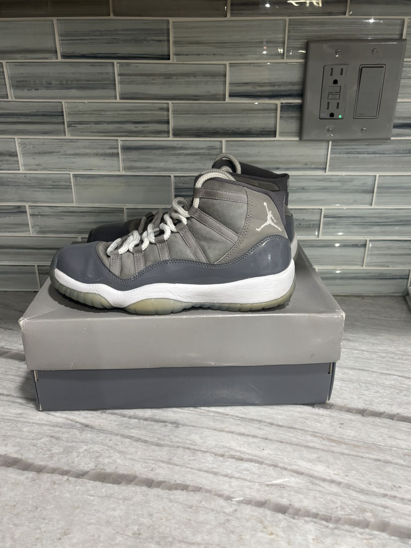 Jordan Air Jordan 11 Retro Men’s Sneakers in Cool Grey and White Air Jordan 11 Retro Cool Grey CT8012-005 Size | Mercari main image 2