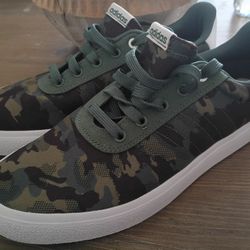 New* Adidas Camo Mens Shoes Sz 10.5