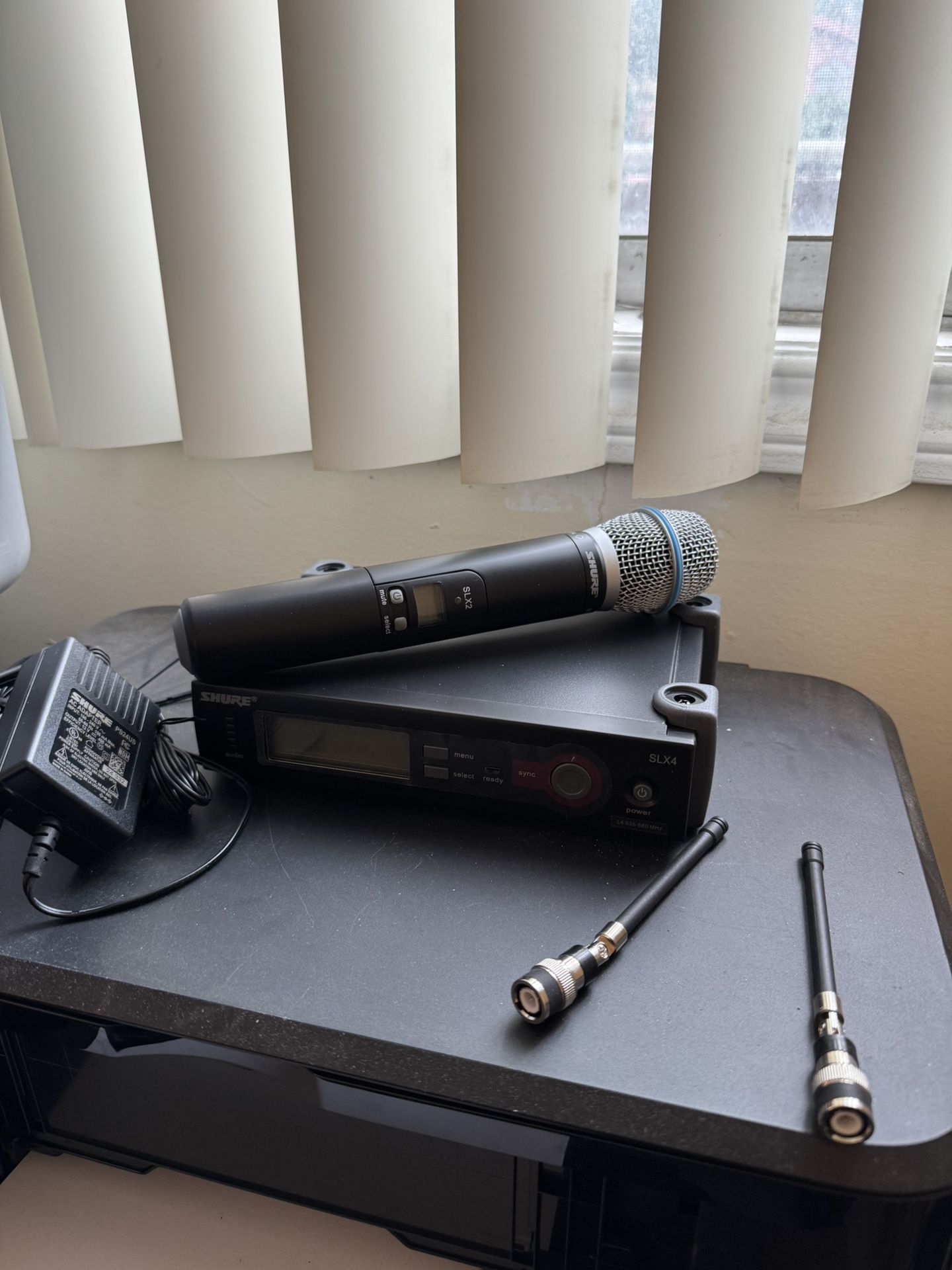 SHURE SLX4 BETA 87a WIRELESS MICROPHONE 🎤 LIKE NEW
