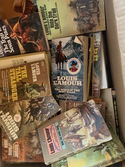 Louis L’amour Books HUGE BOX