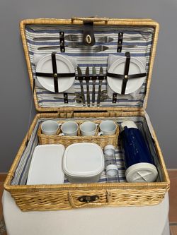 Vintage Wicker Picnic Basket, 4 Place Settings, New