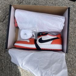 Jordan 1 Low OG Starfish (GS) 4.5Y