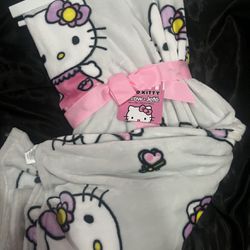Hello Kitty Grey Spring Blanket