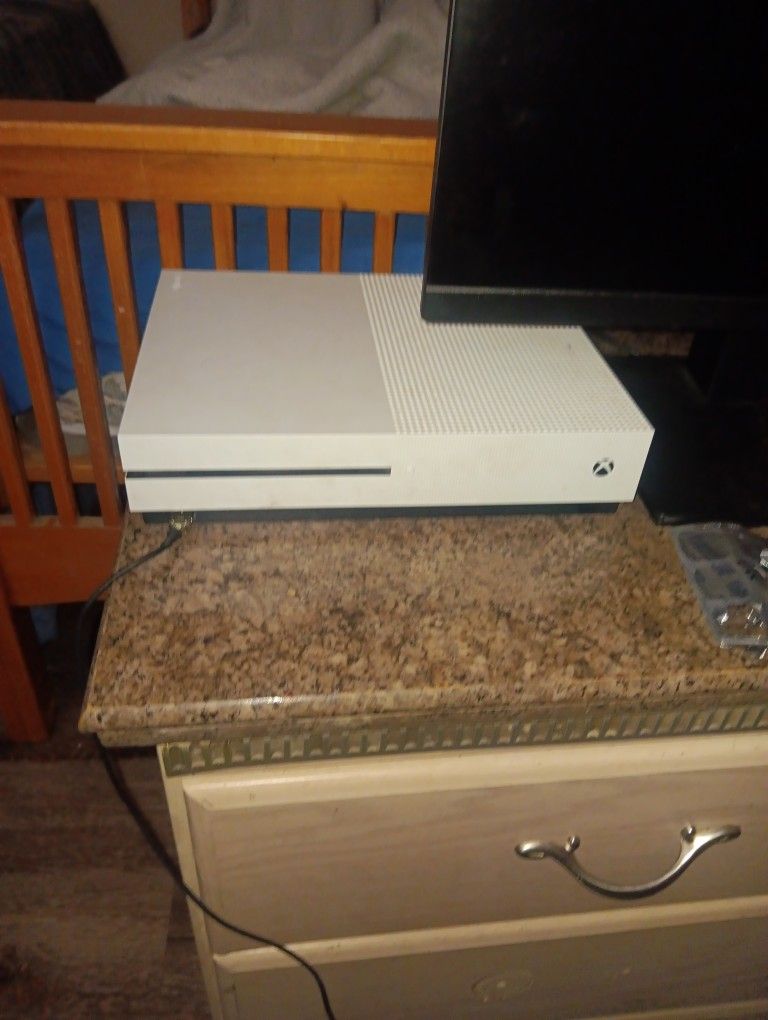 Xbox One S