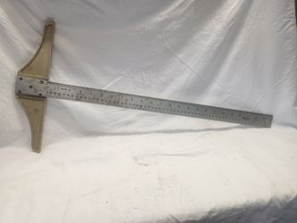 T Level And Measuring Tool