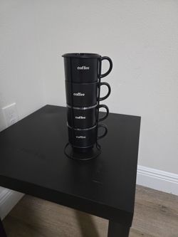 Coffee Mugs Set With Stant.