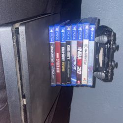 PS4 With Games 