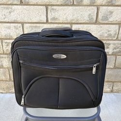 Samsonite roller bag with one cracked wheel but taped up