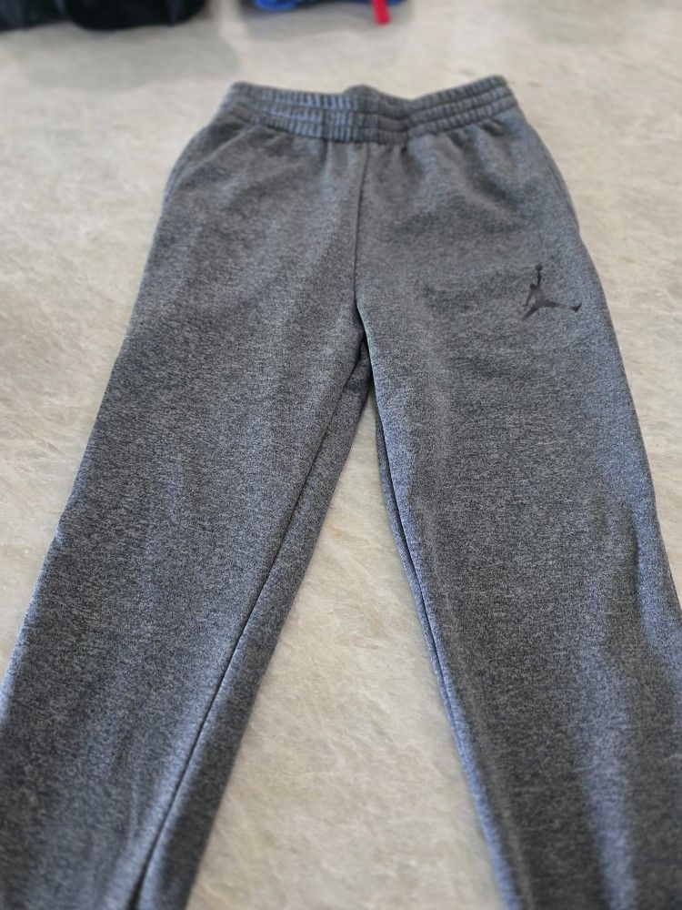 (4) Youth Joggers Nike/Jordan/UA