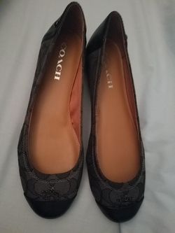 New Coach sz8 flats on line 120
