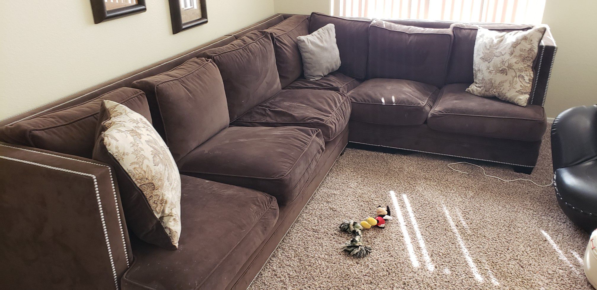 **make offer**Large sectional goose down couch