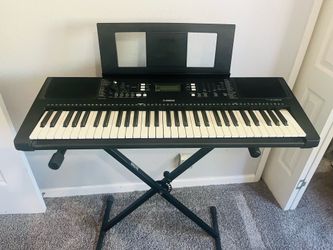 Yamaha 61-key portable keyboard